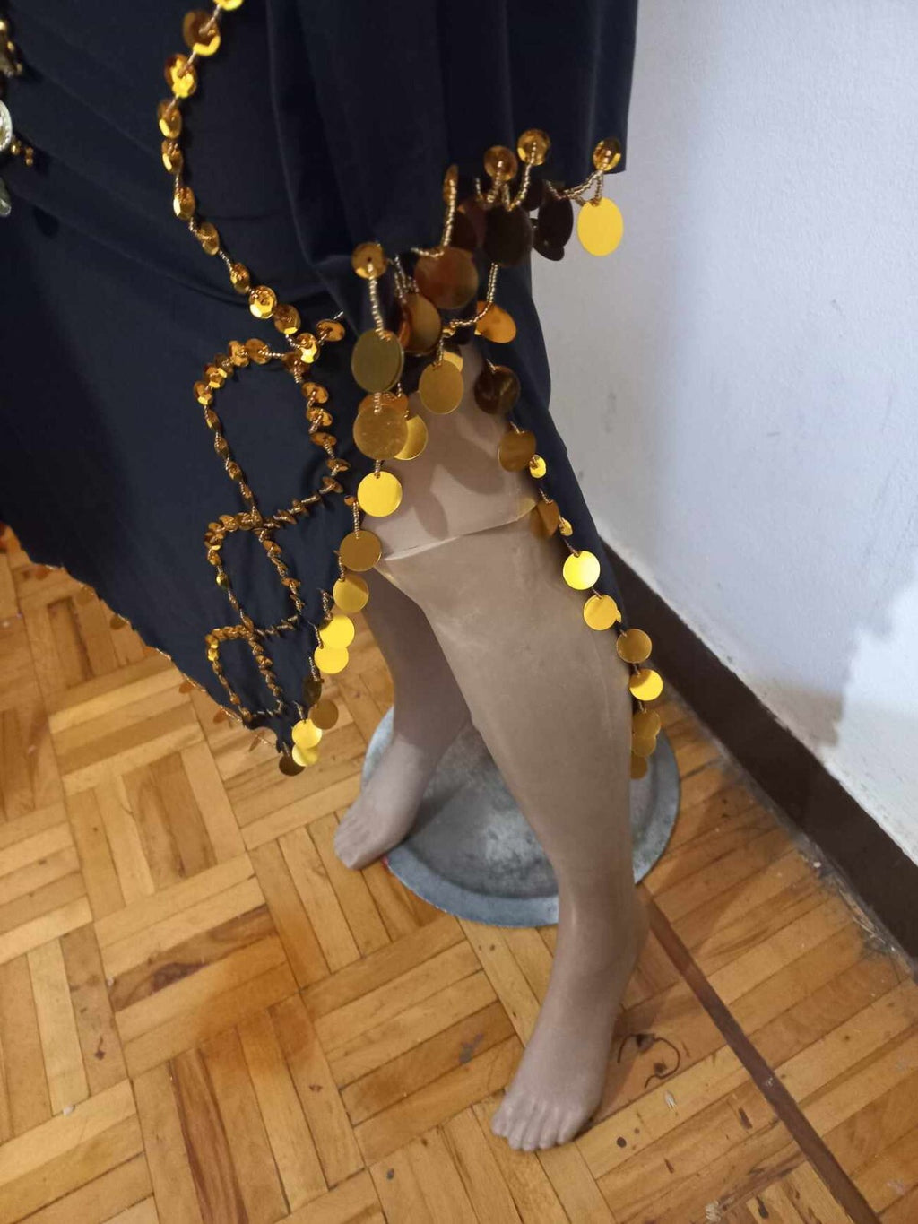 Traditional Egyptian Belly Dance Costume Black Embroidered Coins جلابية رقص صعيد4